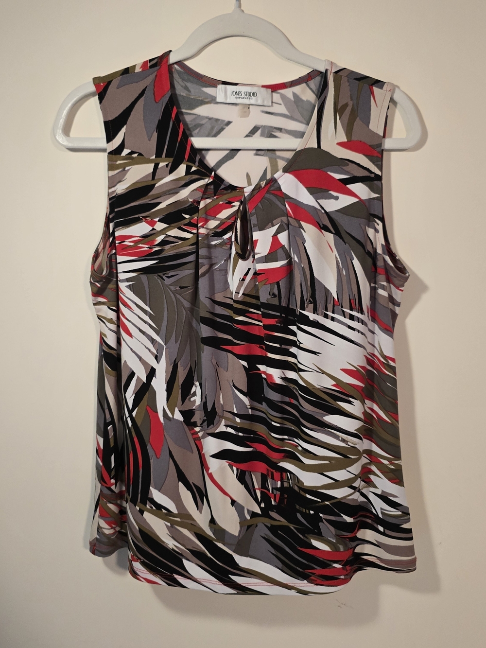 Jones Studio Sleeveless V-Neck Printed Tank - Multi color